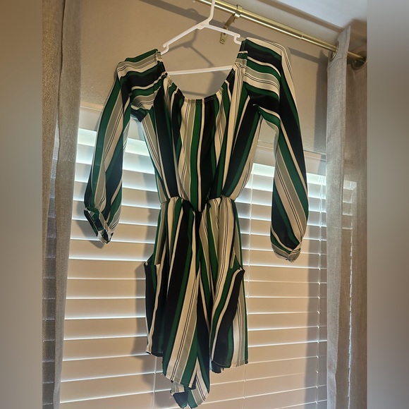 Just me off the shoulder Romper, Small - Picture 2 of 3